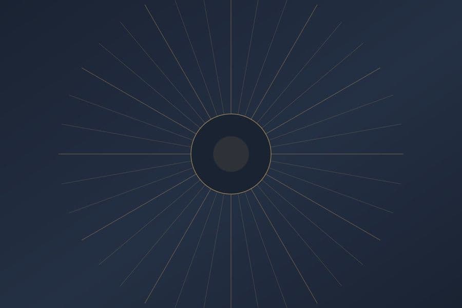 Raggiera dorata su fondo blu notte
